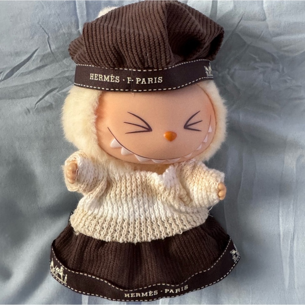 Labubu Hermes clothes